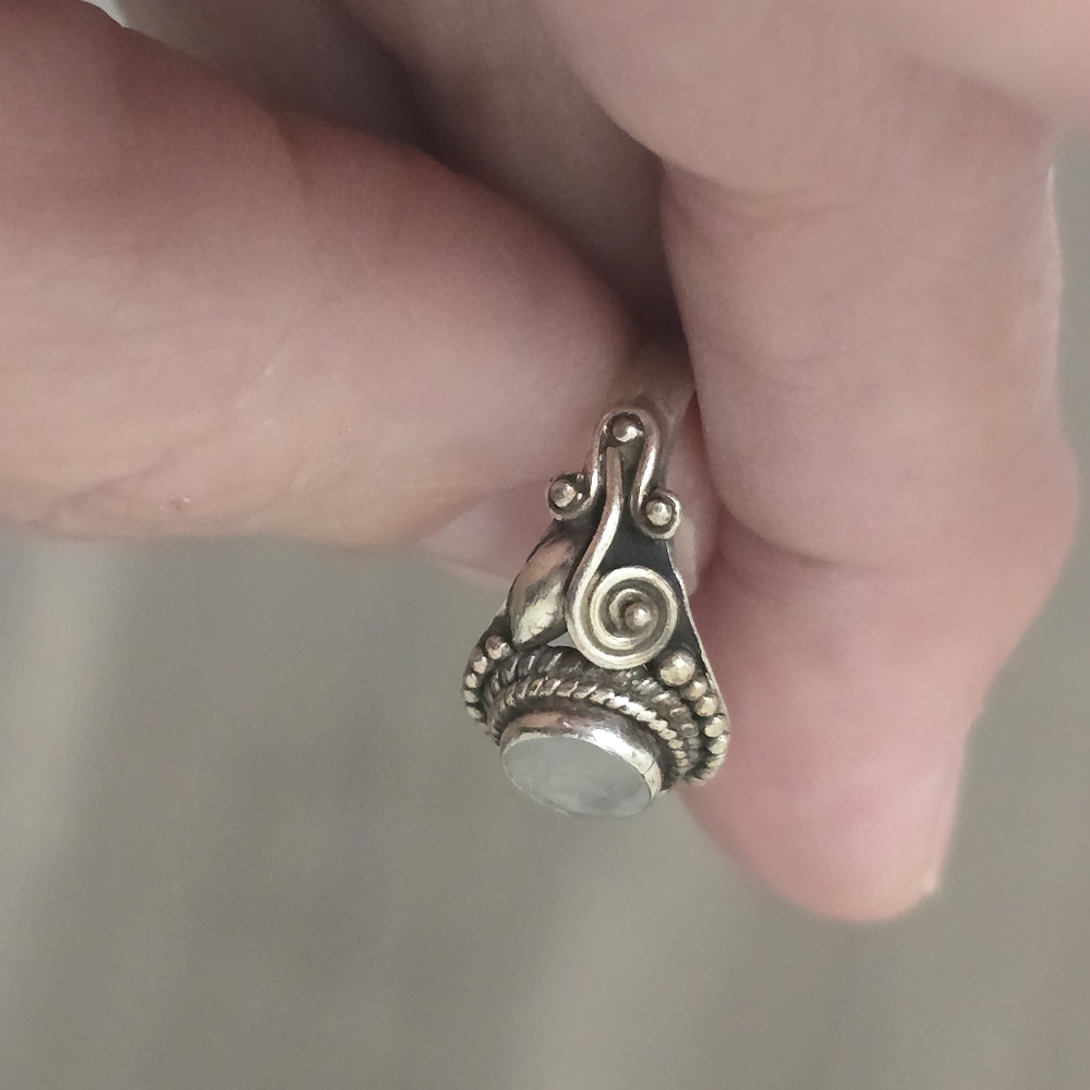 Moonstone .925 Silver Scroll Ring Boho Whimsical … - image 4
